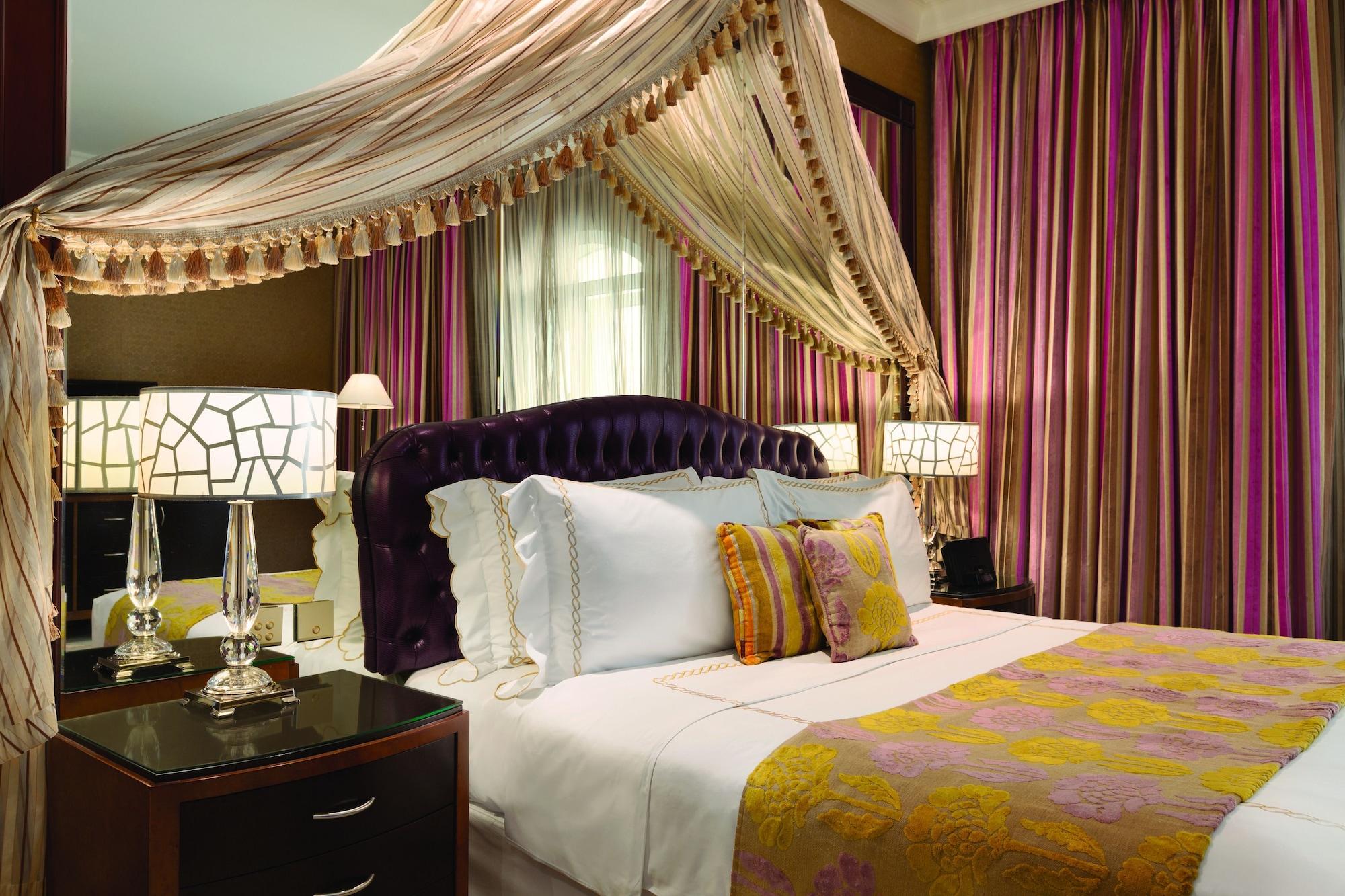 Grand Regency Doha, Trademark Collection By Wyndham Luaran gambar