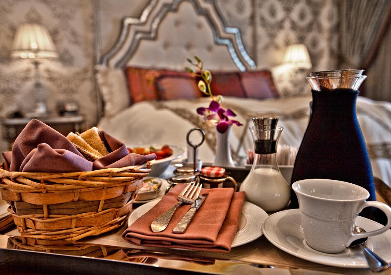 Grand Regency Doha, Trademark Collection By Wyndham Luaran gambar Room service